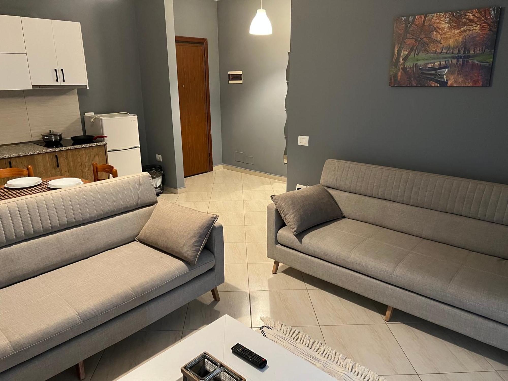 Apartamente Oslo Vlorë Екстериор снимка